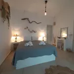Marietta Hotel *